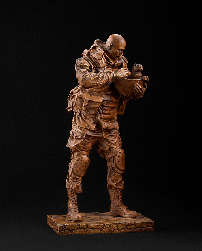 Статуэтка «Воин ЗСУ - Спасатель» фото 1 — ElitPodarok