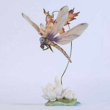 Статуетка «Крихітка-фея, що сидить на бабці» — ElitPodarok