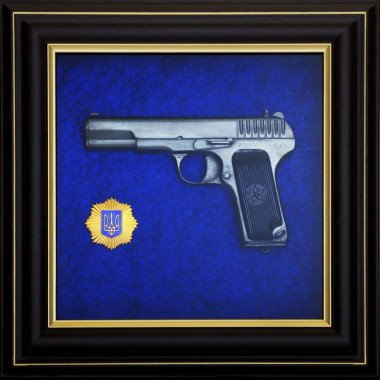 Картина «Пістолет ТТ та емблема МВС‎» — ElitPodarok