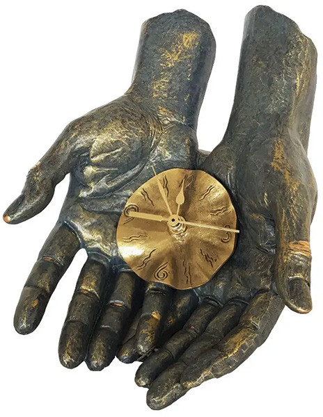Скульптура-годинник «Час у твоїх руках» від А.Anglada фото 1 — ElitPodarok