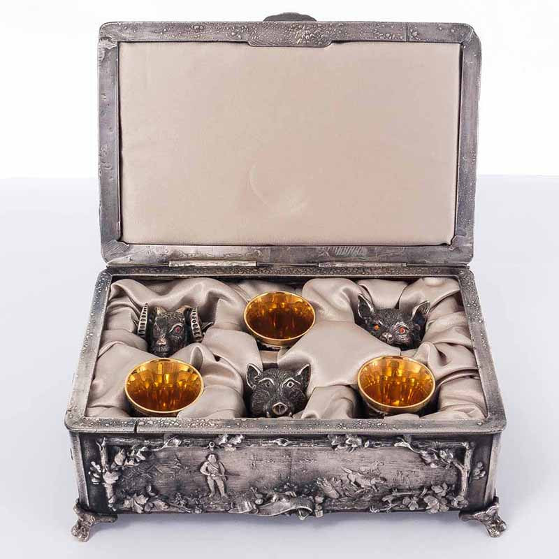 Подарунковий набір срібна скринька з ритонами «Мисливський Трофей» фото 1 — ElitPodarok