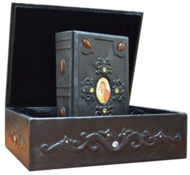 Книга «Молитвослов» у шкіряній обкладинці — ElitPodarok