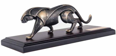 Статуетка «Грація та міць – символ справжнього лідерства» — ElitPodarok