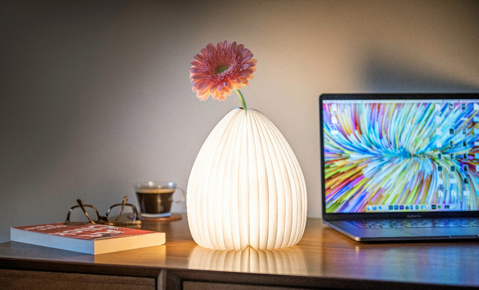 Светильник-ваза Smart Vase Light от Gingko (Англия), дерево орех фото 1 — ElitPodarok