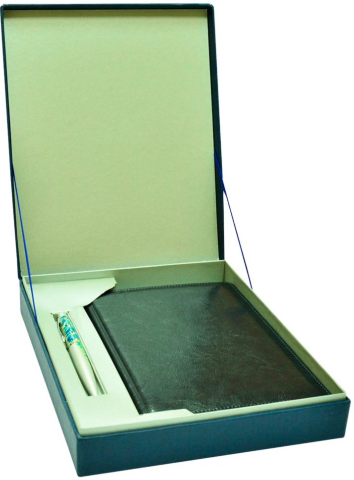 Подарочный набор «Классик»: ежедневник из кожзама, металлическая ручка в футляре, подарочная коробка фото 1 — ElitPodarok