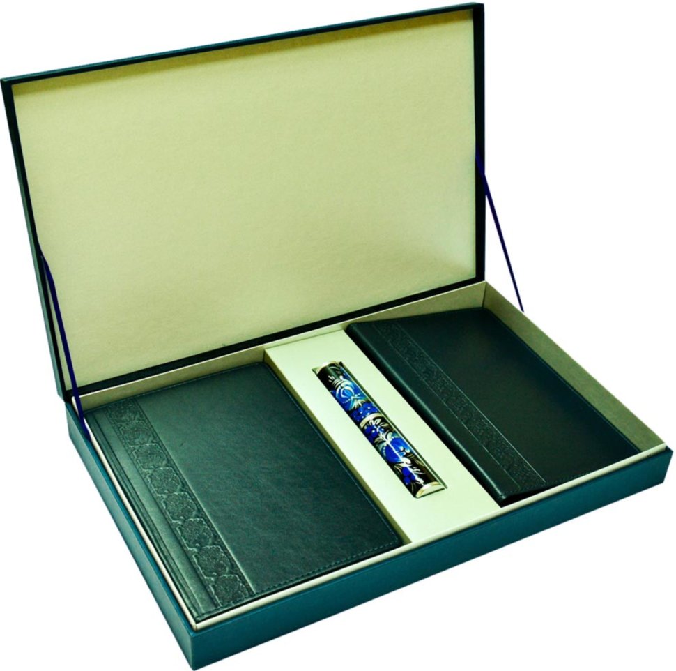 Подарочный набор «Бизнес»: ежедневник, визитница в кожаном переплете, металлическая ручка в футляре, подарочная коробка фото 1 — ElitPodarok