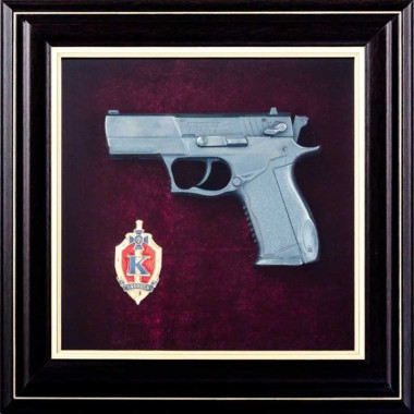 Коллаж «Пистолет Форт и эмблема В БКОЗ СБУ» — ElitPodarok