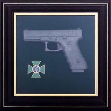 Картина «‎Пістолет Glock та емблема Державна прикордонна служба України» — ElitPodarok