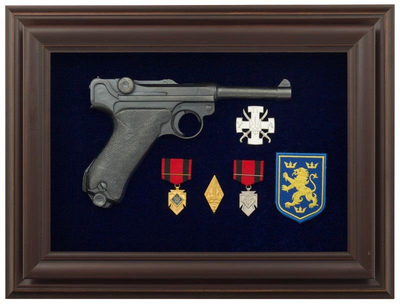 Композиція в інтер'єр «Пістолет Парабелум» фото 1 — ElitPodarok