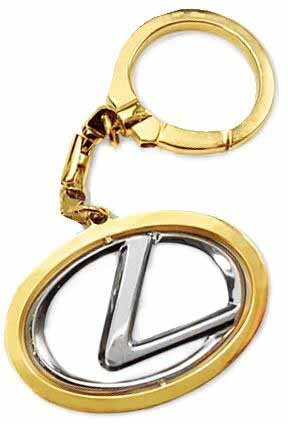Золотой автомобильный брелок Lexus фото 1 — ElitPodarok