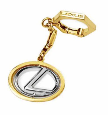 Золотой автомобильный брелок Lexus — ElitPodarok