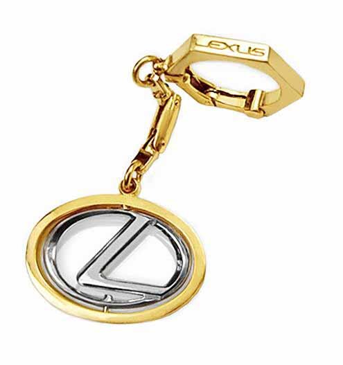 Золотий автомобільний брелок Lexus фото 1 — ElitPodarok