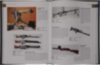 Книга в шкірі «1000 видів вогнепальної зброї» фото 4 — ElitPodarok